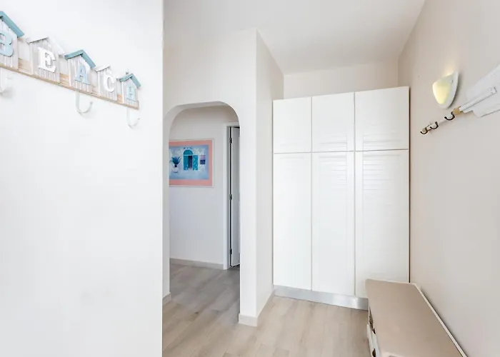 Daire Mariners - Bright And Stylish - Walk To The